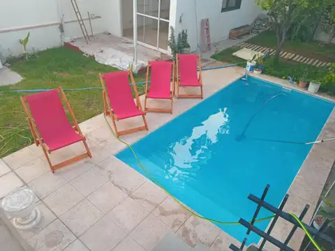 Casa en venta con departamento - Guaymallén