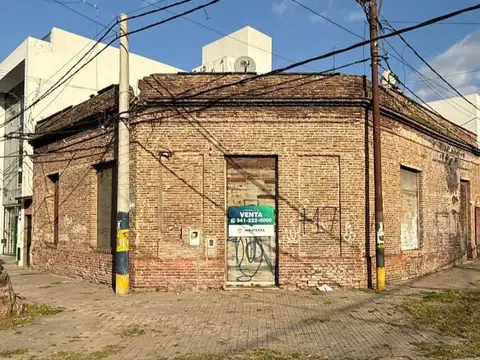 Don Bosco 398 bis esq. Gorriti