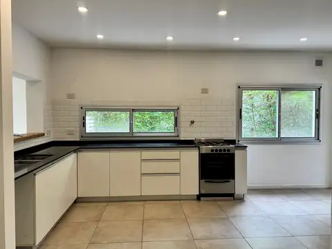 Casa Monoambiente con 2 baños