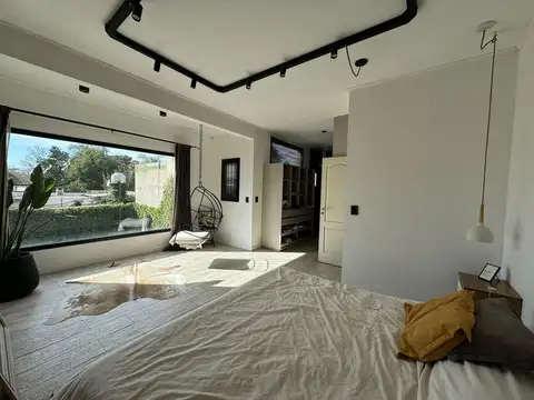 Casa en Alquiler con 1 cochera