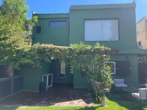 Casa en alquiler en Bella Vista