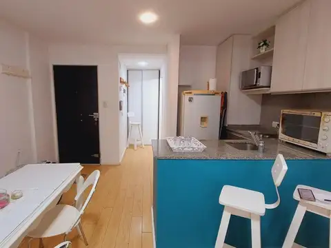 Departamento de 1 ambiente Amueblado con Balcón.