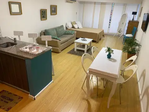 Departamento de 1 ambiente Amueblado con Balcón.