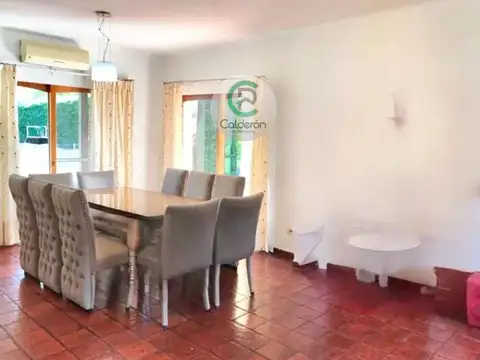 Casa en Venta en Campos De Alvarez, USD 380.000