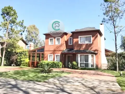 Casa en Venta Barrio Cerrado Campos de Alvarez