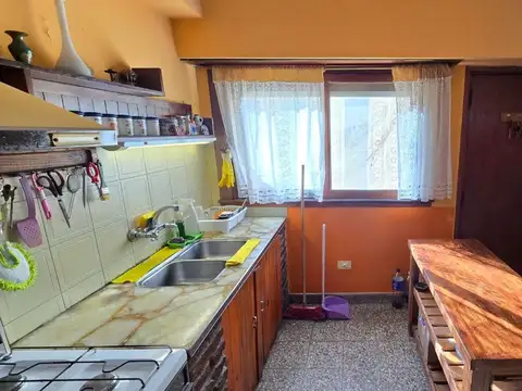 Venta Depto. 3 amb en Piñeyro SIN EXPENSAS.