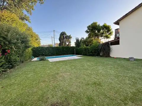 VENTA DUPLEX BARRIO CERRADO CON PISCINA COMPARTIDA