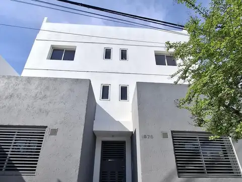 4 De Febrero 1800 , Piso PB