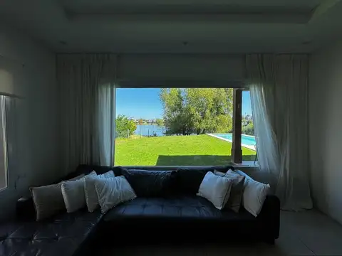 Casa en Venta en El Canton - Norte, USD 299.000