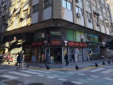 Suipacha  e/ Diagonal Norte (Av.Roque Saenz Peña) y Pte Peron 200