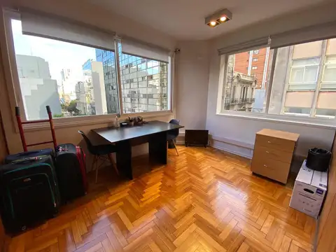 Suipacha  e/ Diagonal Norte (Av.Roque Saenz Peña) y Pte Peron 200