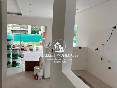 Casa 5 ambientes con 3 baños