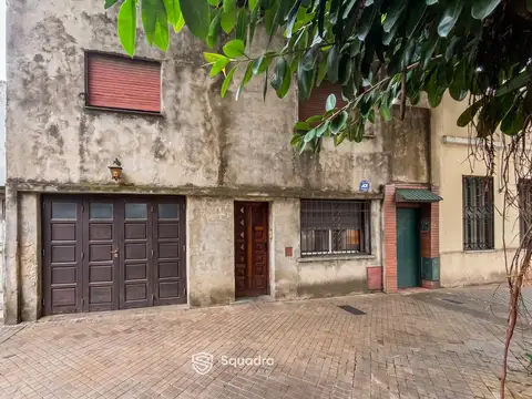 VENTA | PERMUTA - Casa 2 dormitorios, quincho, parrillero y lavadero - Barrio Echesortu, Rosario.