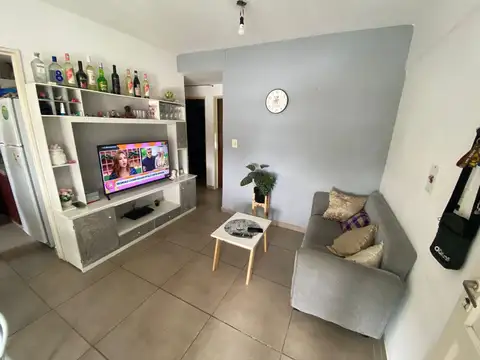 Departamento en Venta en Villa Elvira, USD 28.000