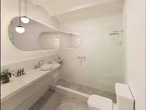 VENTA | PERMUTA - Casa 3 dormitorios con cochera, patio y terraza. Pichincha.