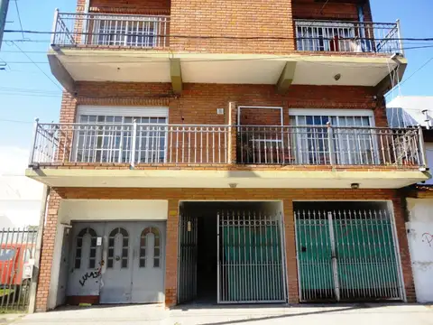 Casa - Alquiler - Argentina, San Miguel - Gral. Las Heras 493