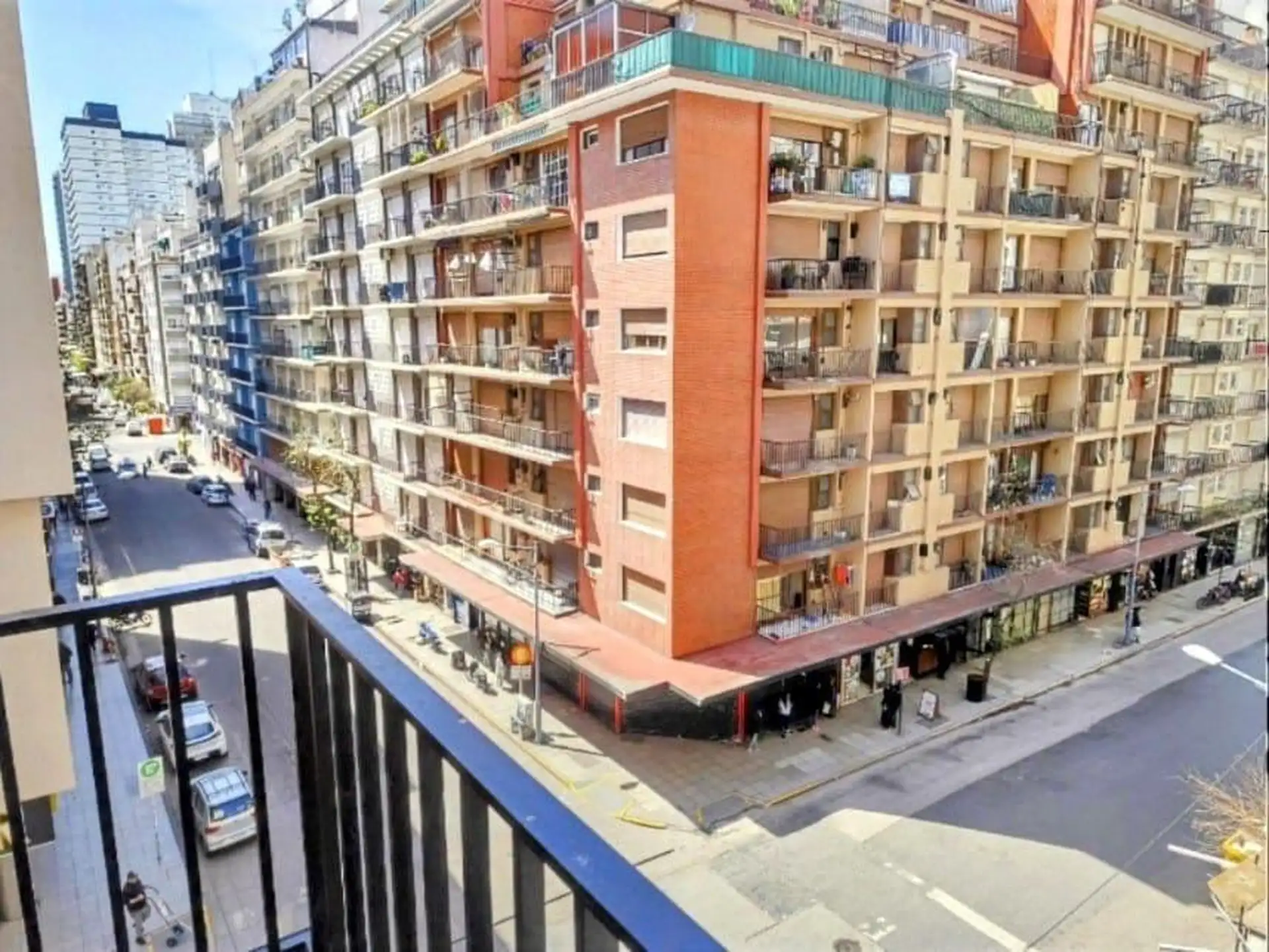 3 AMBIENTES CON BALCÓN
