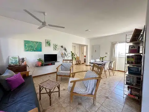Casa en Venta en Carlos Spegazzini, USD 110.000