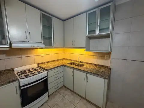 Departamento 3 Dormitorios con Cochera en Bv. Lehmann | Edificio Georgina