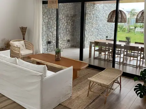 Casa en Alquiler en Altos De Campo Grande, USD 6.000