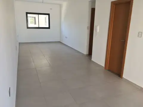 Alquiler oficina moderna con balcón. la plata
