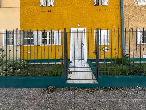 VENDO TRIPLEX EXTERNO BARRIO RESIDENCIAL SAN CARLOS- 3 DORMITORIOS-