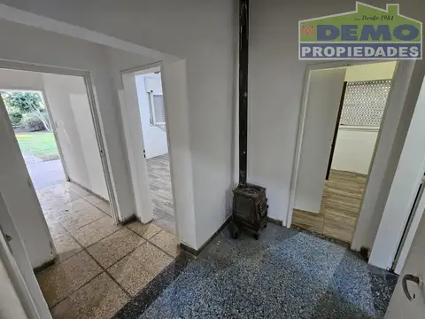 Casa 4 ambientes con 1 baño