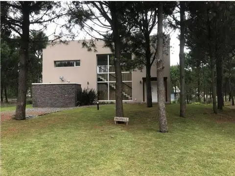 Casa en Venta 3 Dormitorios en Costa Esmeralda Barrio Residencial Barrio Privado