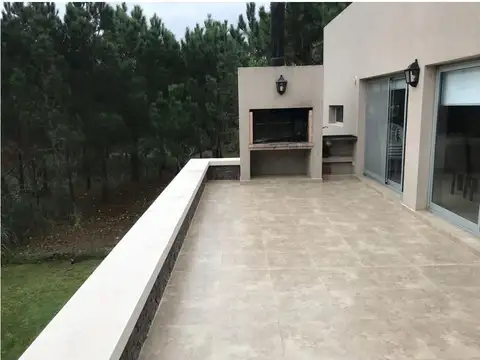 Casa en Venta 3 Dormitorios en Costa Esmeralda Barrio Residencial Barrio Privado