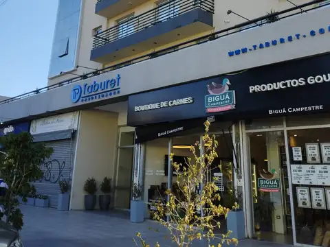 Venta de Cochera Cubierta en Ituzaingo Norte . Financiacion