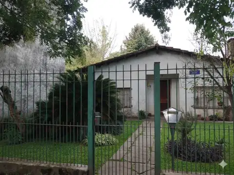Casa a Reciclar con gran terreno