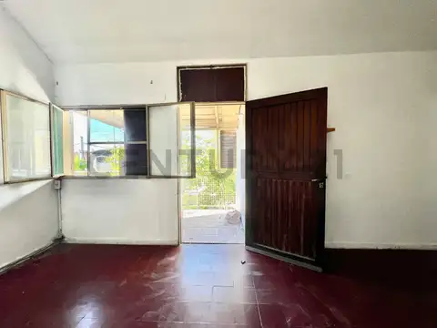Sarmiento 2200, Piso 0
