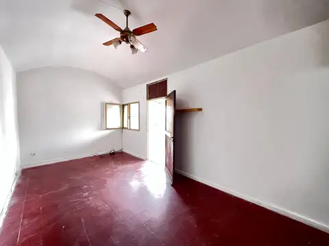 Sarmiento 2200, Piso 1