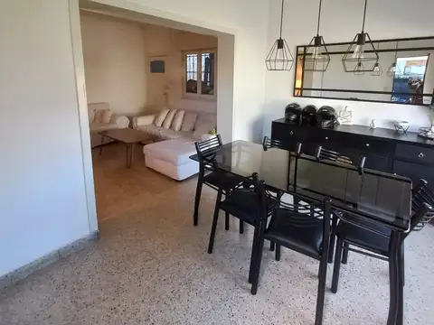 Depto Tipo Casa en Venta con 1 cocheras