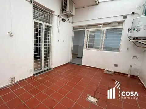 Venta Casa  1 dormitorio con patio Luis Agote Rosario