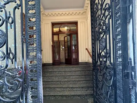 Lavalle 1300, Piso 3º, frente , superluminoso.