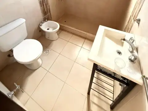 Departamento en Alquiler en Castelar Sur, $ 350.000