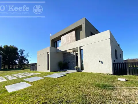 Casa en Alquiler de 4 dormitorios