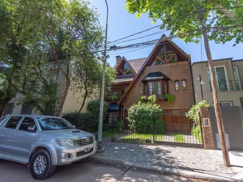 Casa en Venta en Vicente Lopez Vias / Maipu, USD 795.000