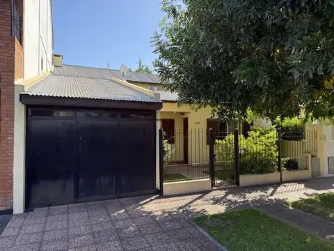 Casa Chalet  en Venta en Quilmes Oeste, Quilmes, G.B.A. Zona Sur