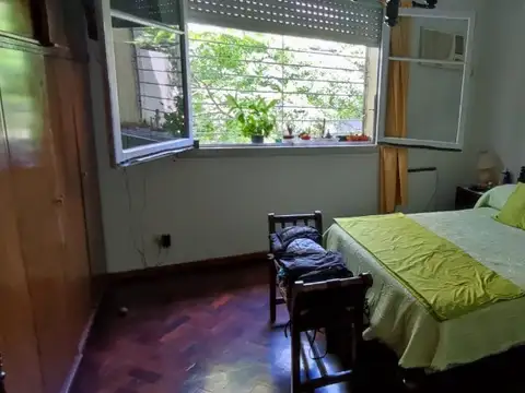 Depto Tipo Casa en Venta 60 años