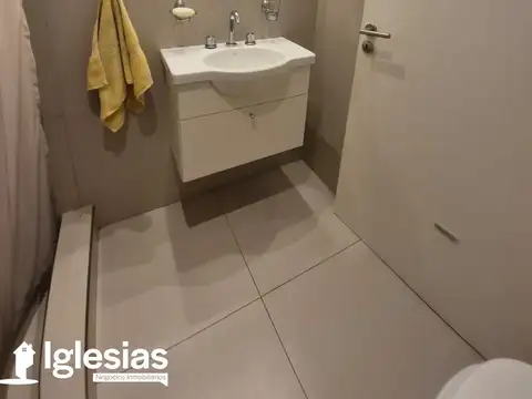 Departamento en Alquiler con 1 cocheras