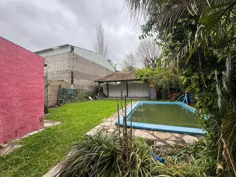 PH EN VENTA MONTE GRANDE CON PILETA