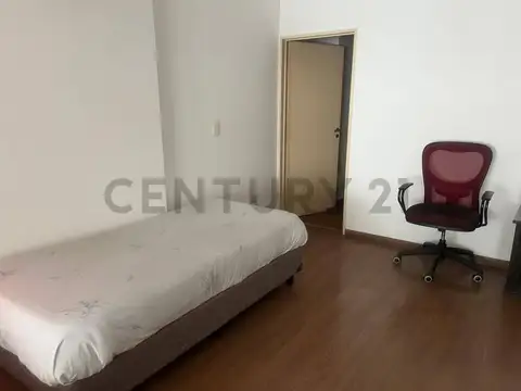 Soler 3200, Piso 0