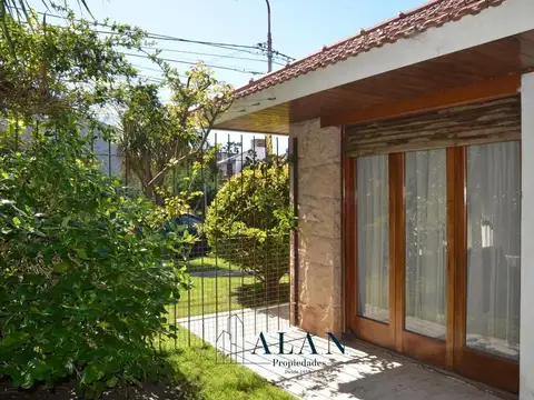 Casa en Alquiler de 3 dormitorios