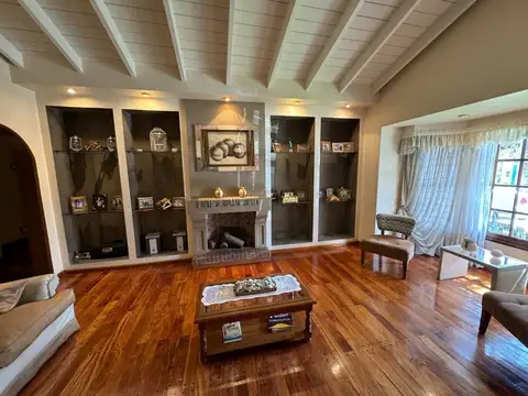 ALQUILER CASA 4 AMBIENTES CIUDAD EVITA PILETA