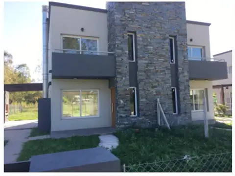 CASA VENTA MARCOS PAZ "CLUB DE CAMPO EL MORO" 