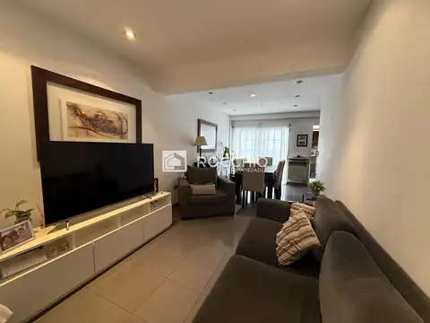Depto Tipo Casa 4 ambientes con 2 baños