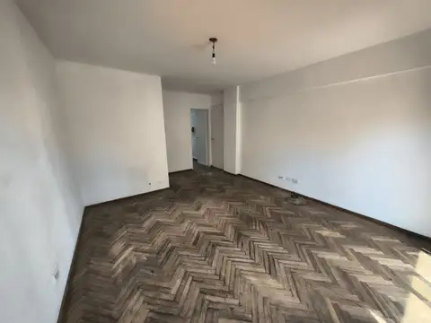 Montevideo 903 , Piso 6