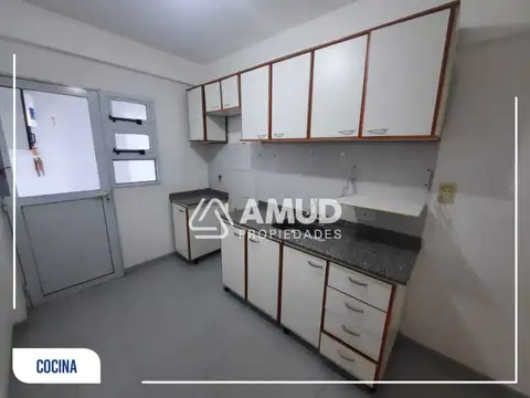 Departamento en Alquiler con 1 cocheras
